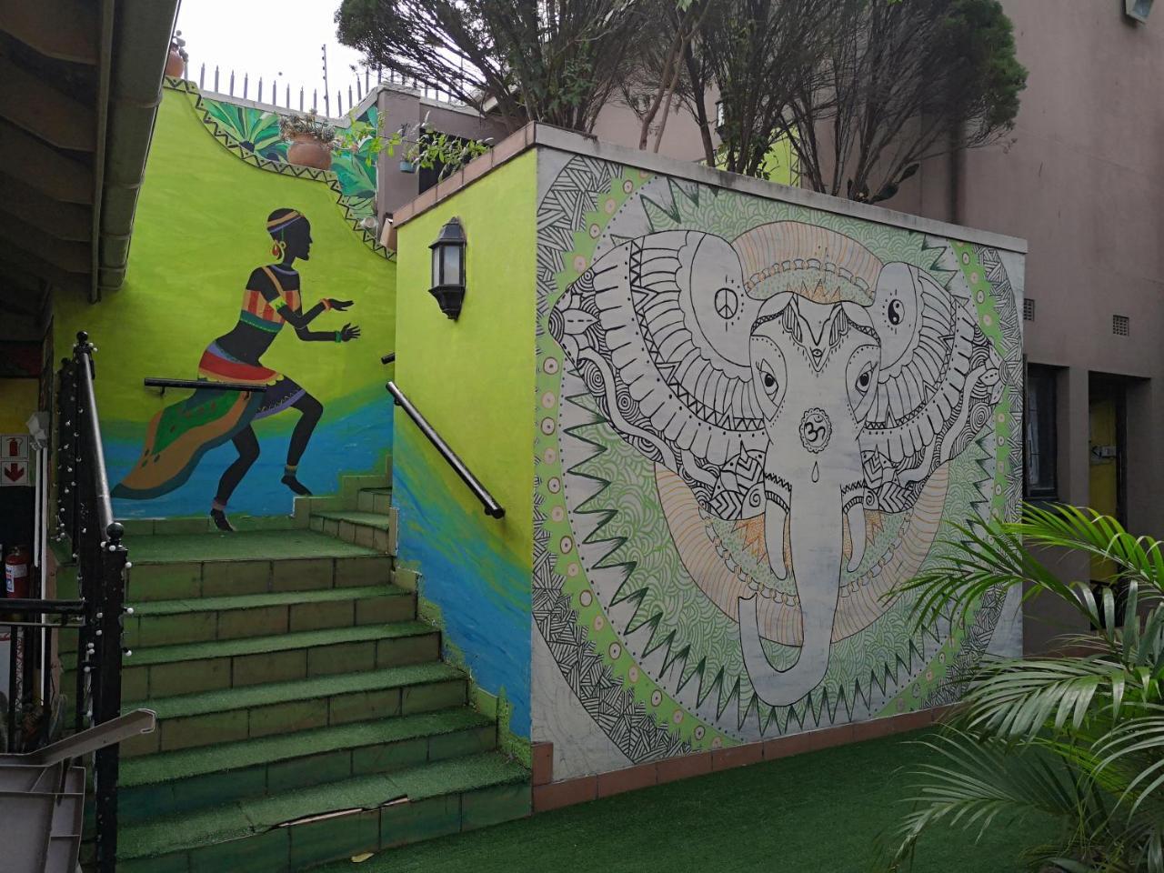 Khululekani - Durban Rasta Hide Out Backpackers エクステリア 写真