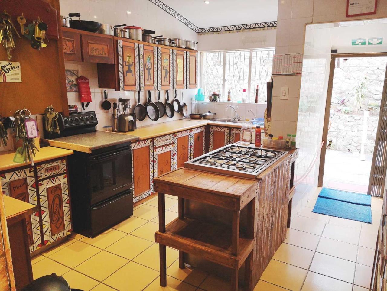 Khululekani - Durban Rasta Hide Out Backpackers エクステリア 写真
