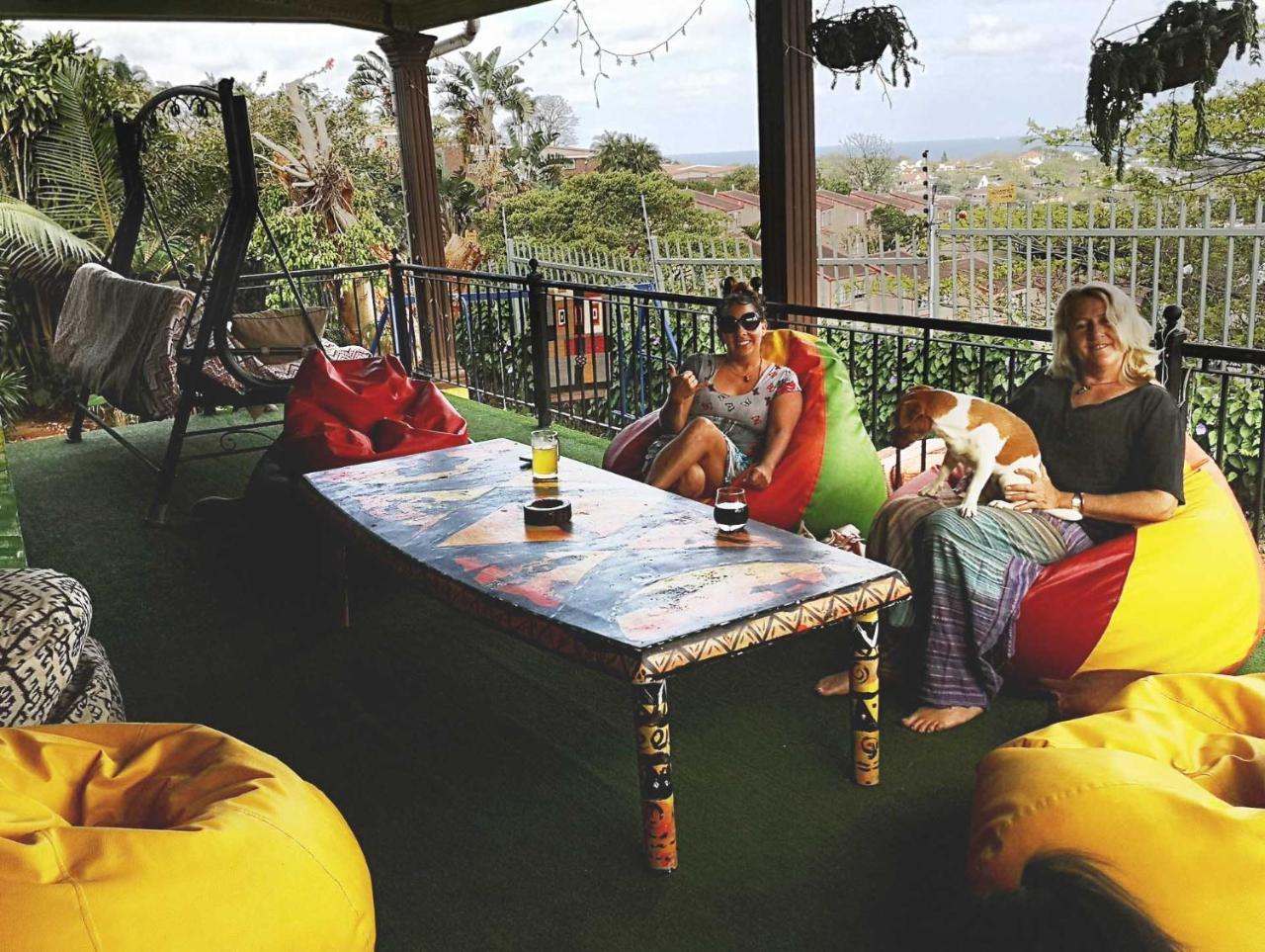Khululekani - Durban Rasta Hide Out Backpackers エクステリア 写真